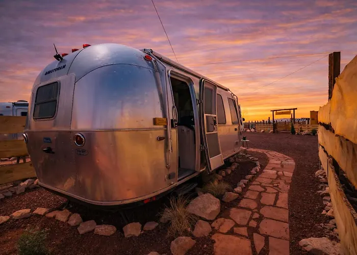 The Outpost Grand Canyon 3* Williams